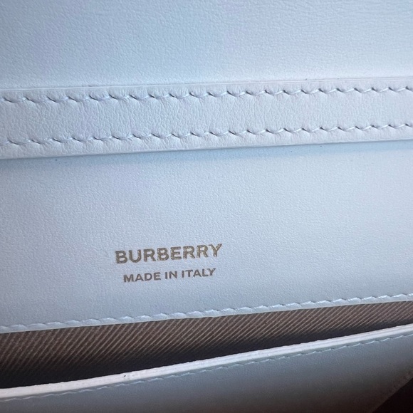 Burberry White Quilted Lola crossbody Bag/Clutch - Picture 3 of 9